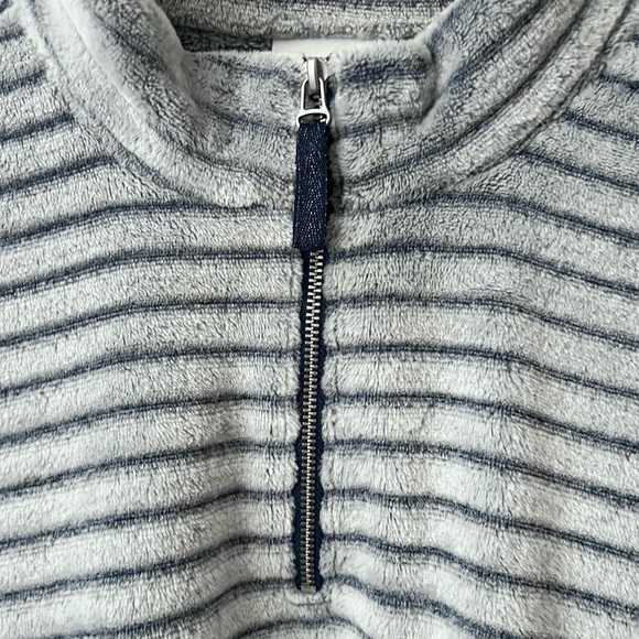 Weekends by Chico’s Cozisoft Ribbed Plush Pullover Shacket Size Large Sweater - Picture 5 of 15